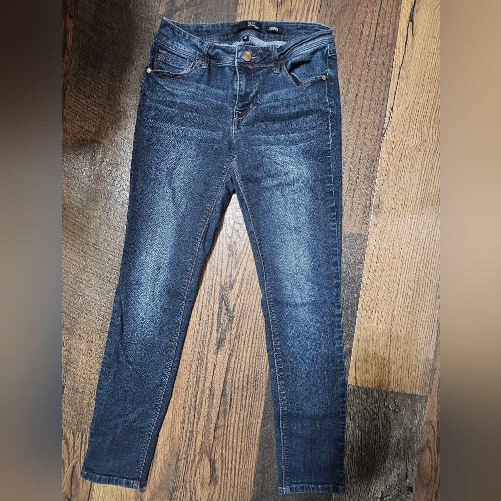 Skinny jeans size 28